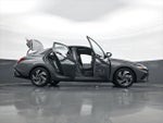 2025 Elantra Thumbnail 33