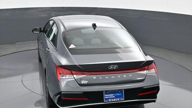 2025 Hyundai ELANTRA Limited