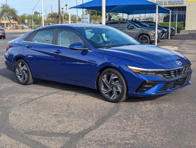 2025 Hyundai Elantra Limited 4DR Sedan