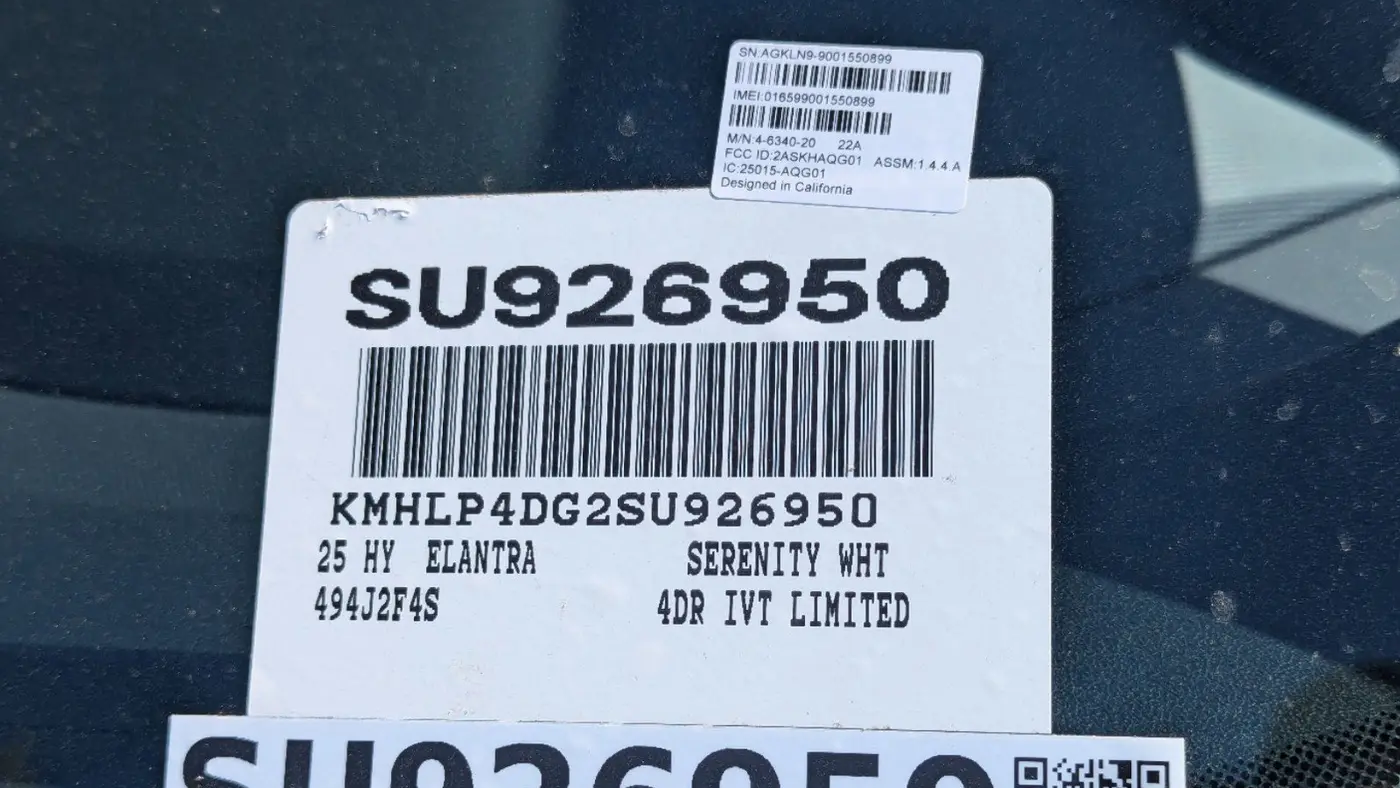 2025 Hyundai ELANTRA Limited