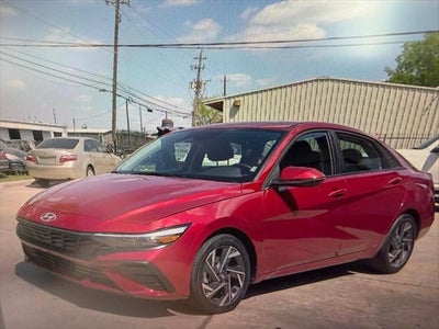 2025 Hyundai Elantra Limited 4DR Sedan