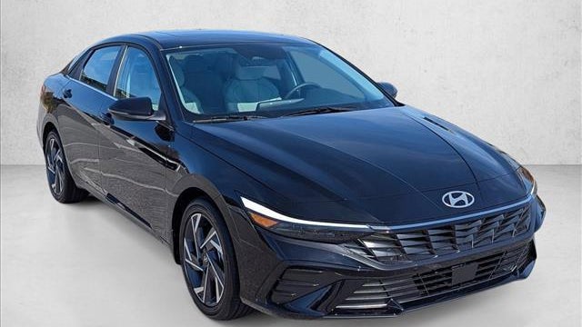 2026 Hyundai ELANTRA Limited