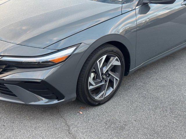 2026 Hyundai Elantra - $25,490