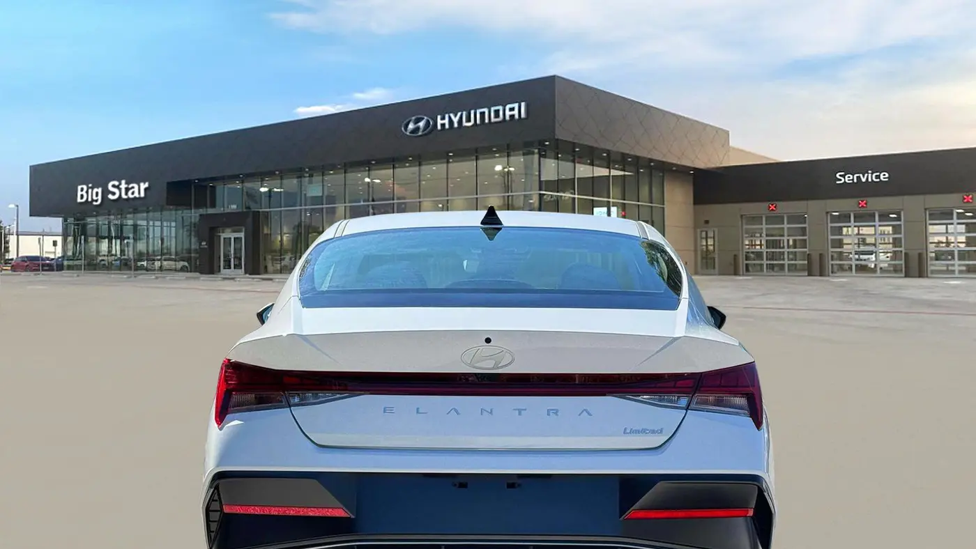 2026 Hyundai ELANTRA Limited