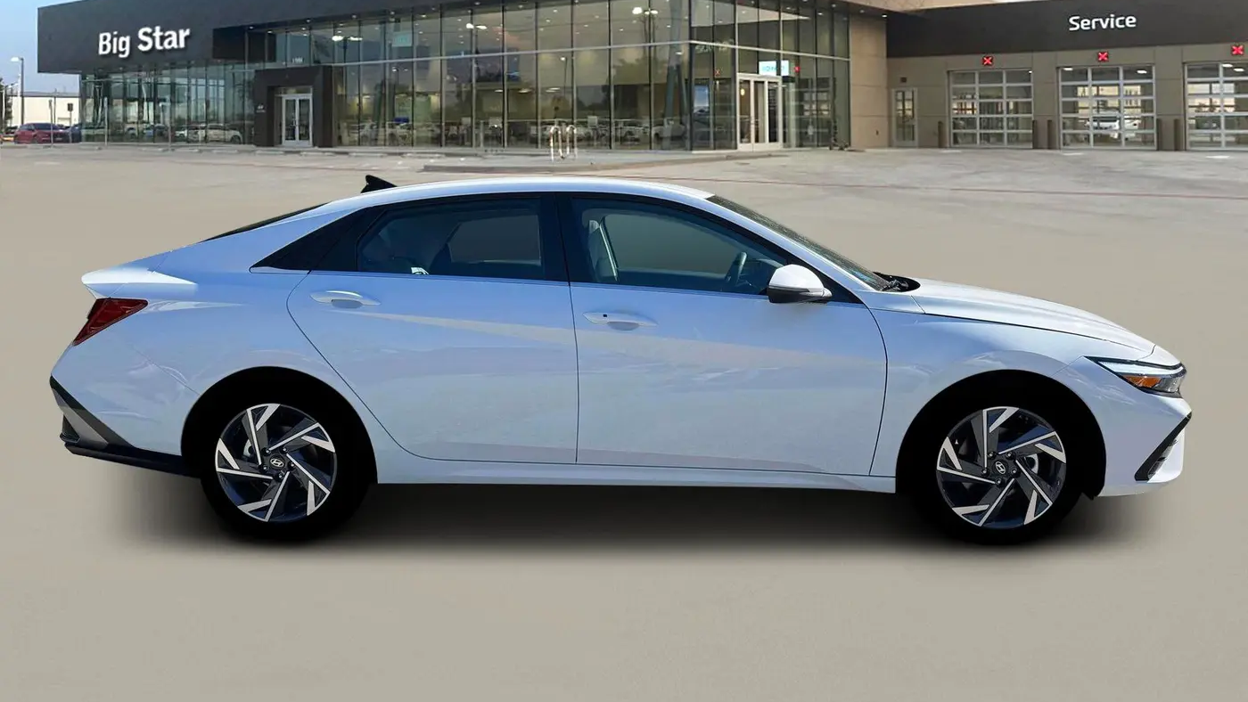 2026 Hyundai ELANTRA Limited