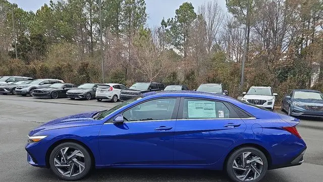2026 Hyundai ELANTRA Limited
