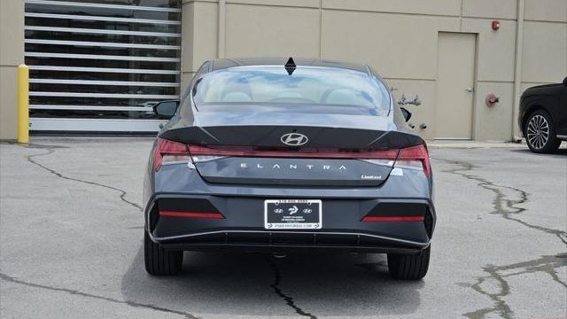 2026 Hyundai ELANTRA Limited