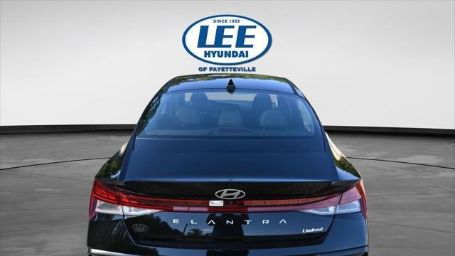 2025 Hyundai ELANTRA Limited