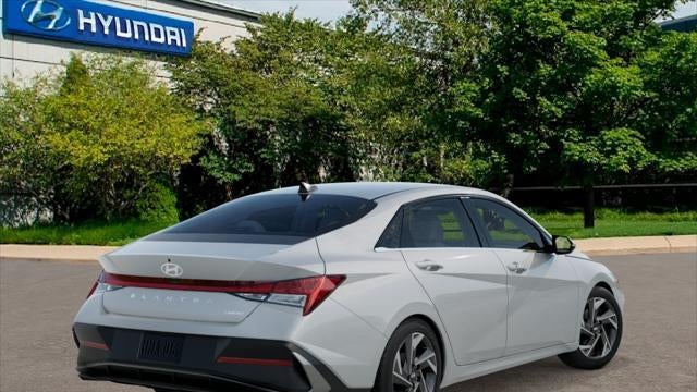 2025 Hyundai ELANTRA Limited