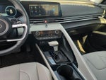2025 Elantra Thumbnail 26