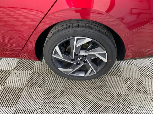 2026 Hyundai Elantra - $26,239