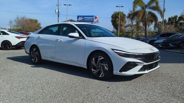 2026 Hyundai ELANTRA Limited