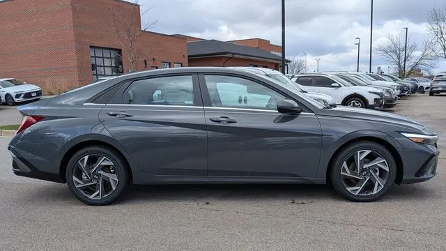 2026 Hyundai ELANTRA Limited