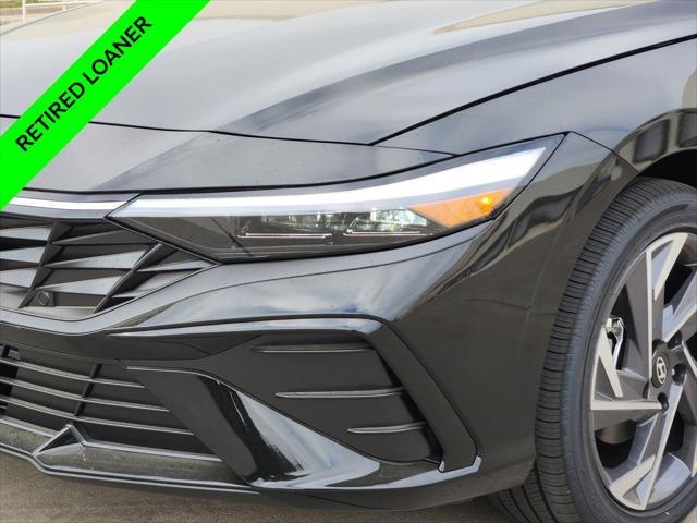 2026 Hyundai Elantra - $27,871