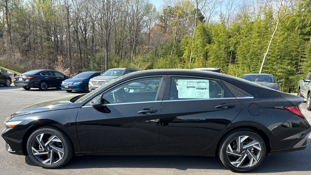 2026 Hyundai ELANTRA Limited