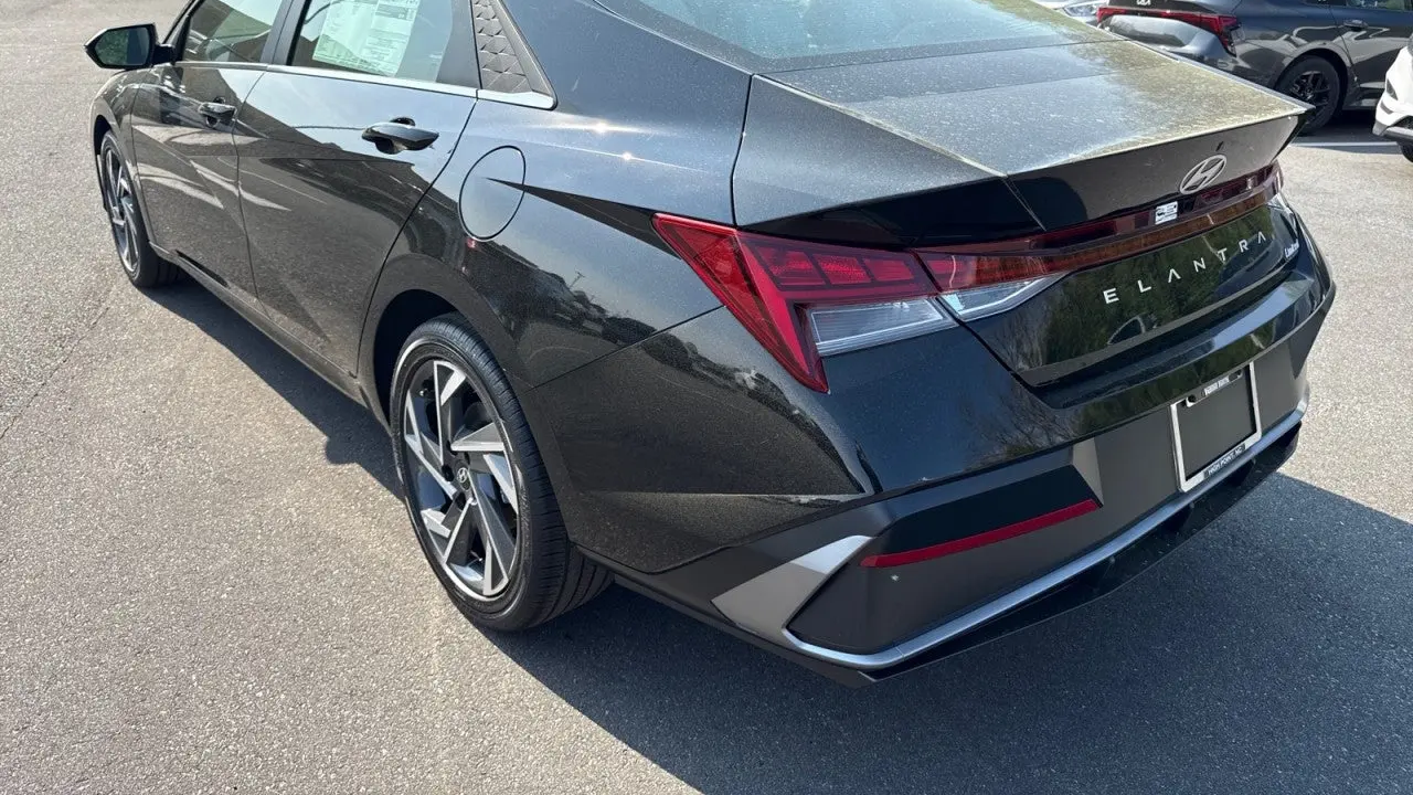 2026 Hyundai ELANTRA Limited