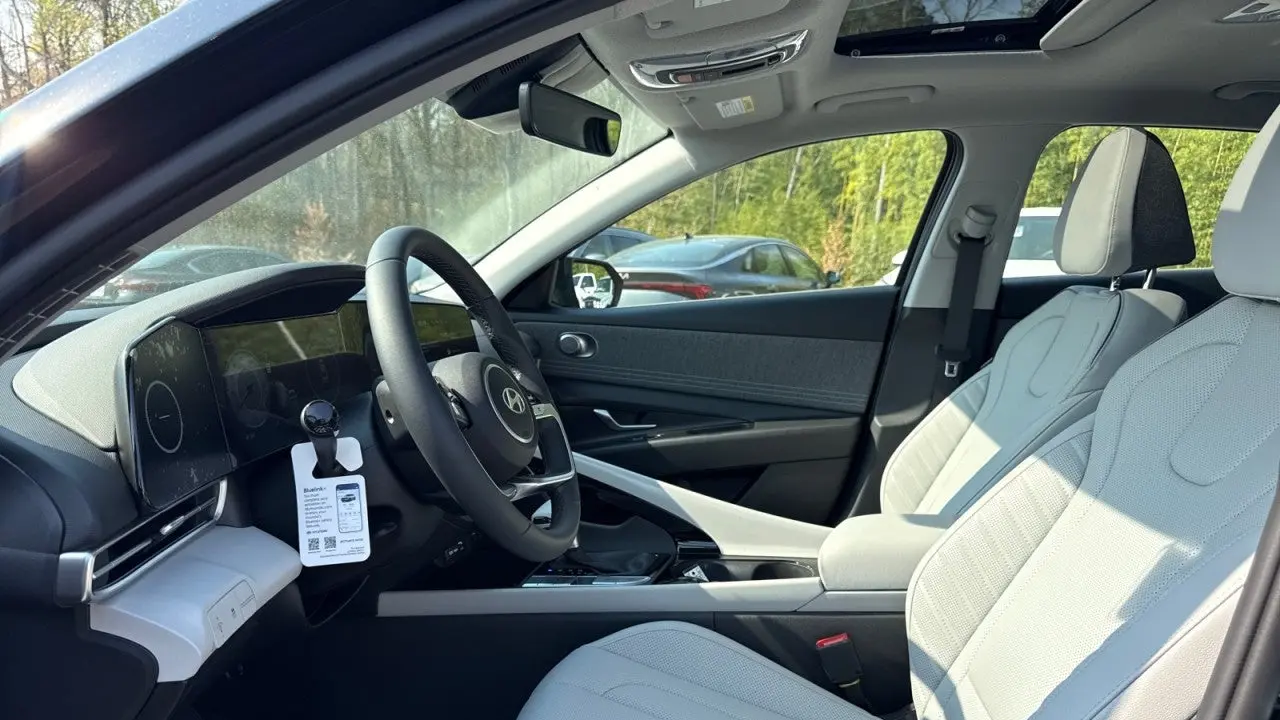 2026 Hyundai ELANTRA Limited