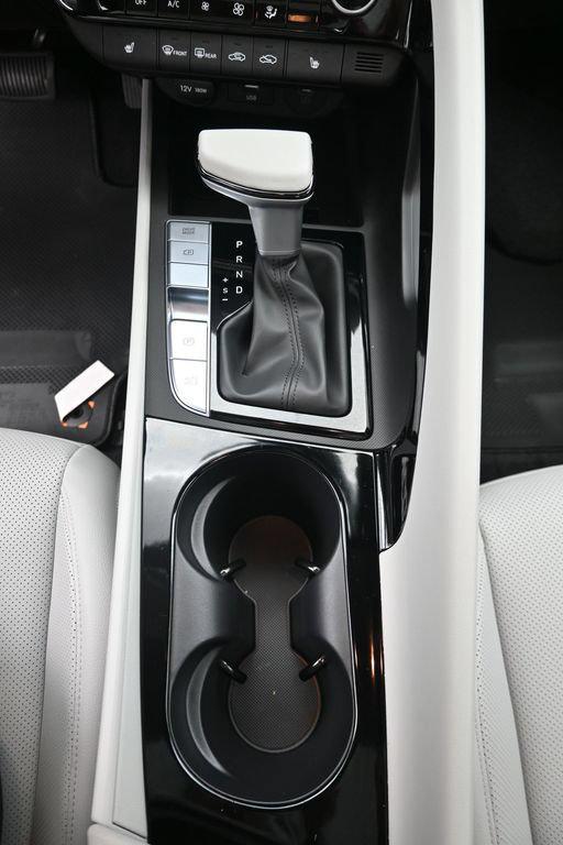 2026 Hyundai Elantra - $26,124