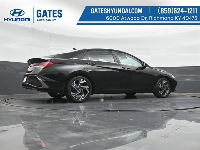 2026 Hyundai Elantra - $26,124