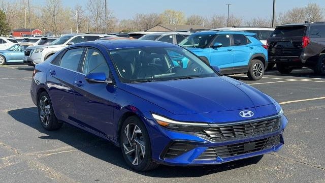 Preowned 2024 Hyundai ELANTRA Limited for Sale