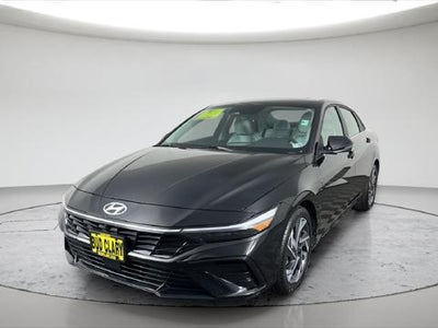 2024 Hyundai Elantra Limited 4DR Sedan
