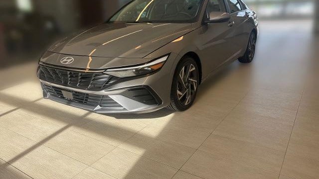 Preowned 2025 Hyundai ELANTRA Limited for Sale