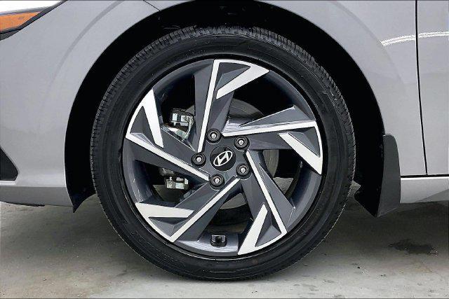 2026 Hyundai Elantra - $26,689