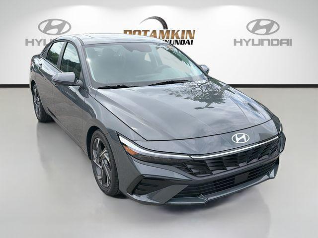 2026 Hyundai Elantra - $24,598