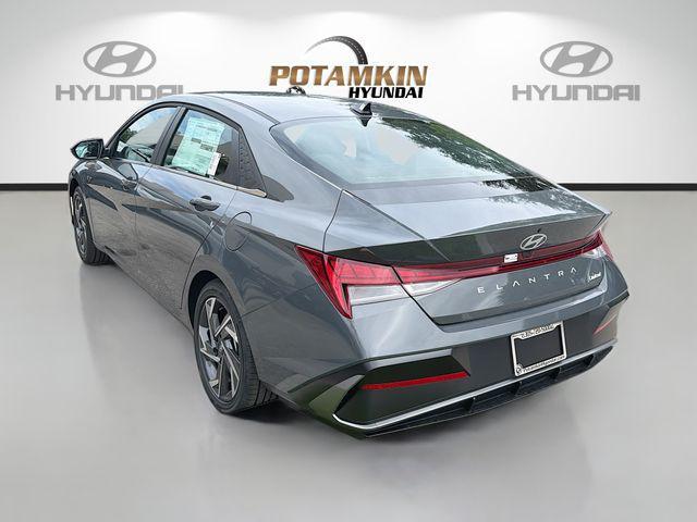 2026 Hyundai Elantra - $24,598