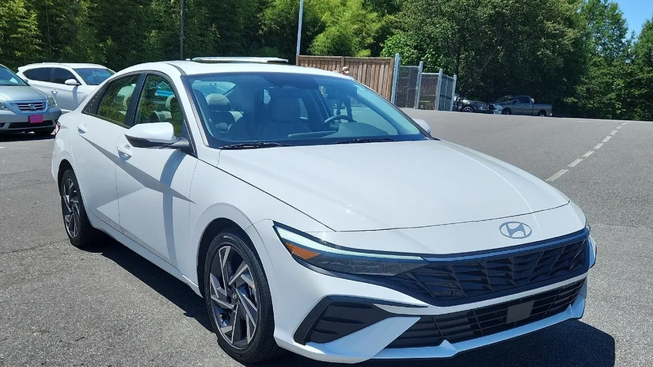 2026 Hyundai ELANTRA Limited
