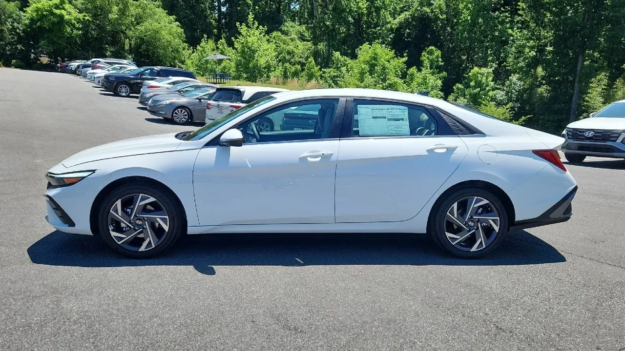 2026 Hyundai ELANTRA Limited