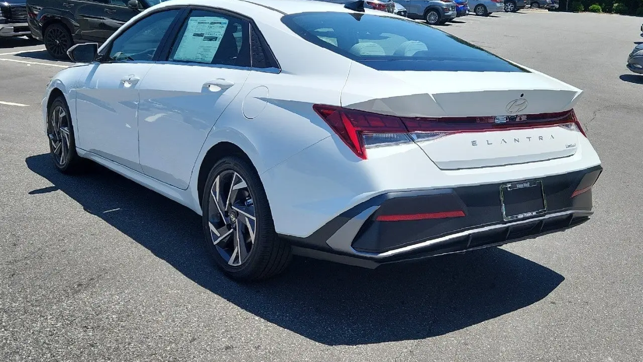 2026 Hyundai ELANTRA Limited
