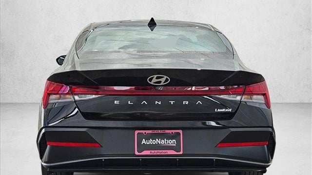 2026 Hyundai ELANTRA Limited