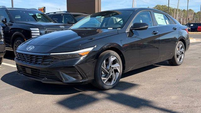 2026 Hyundai ELANTRA Limited