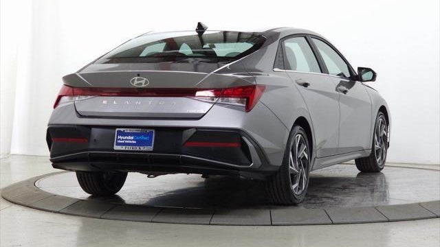 2024 Hyundai ELANTRA Limited