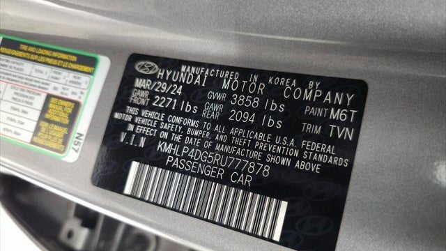 2024 Hyundai ELANTRA Limited