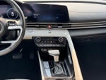 2024 Elantra Thumbnail 14