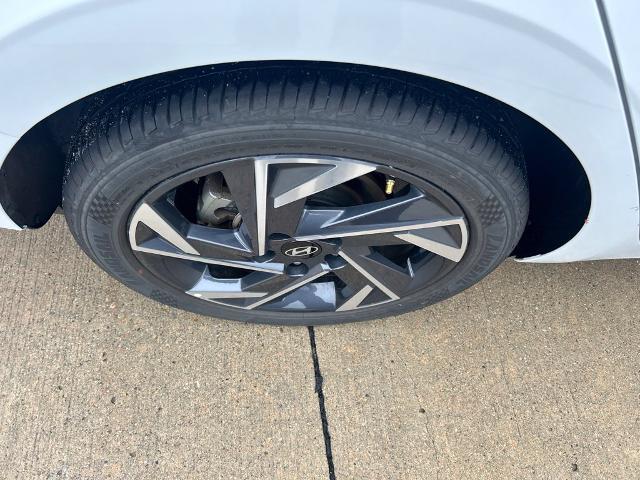 2024 Hyundai Elantra - $20,544