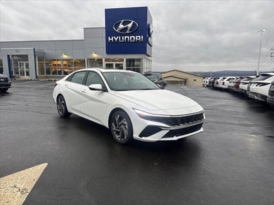 2025 Hyundai Elantra Limited 4DR Sedan
