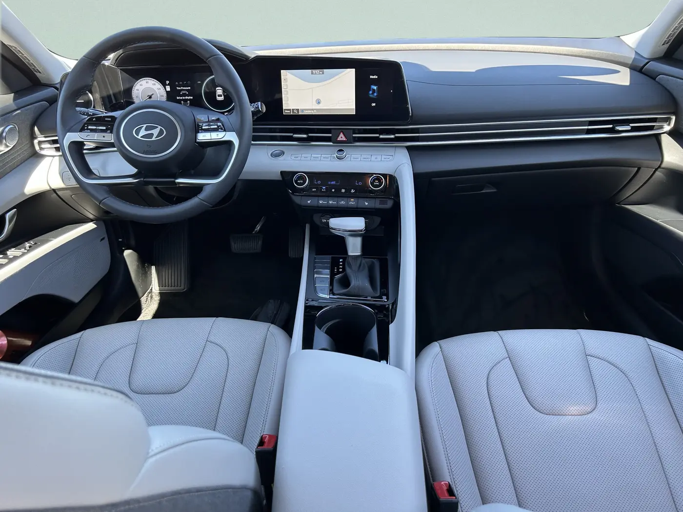 2025 Hyundai Elantra - $22,850