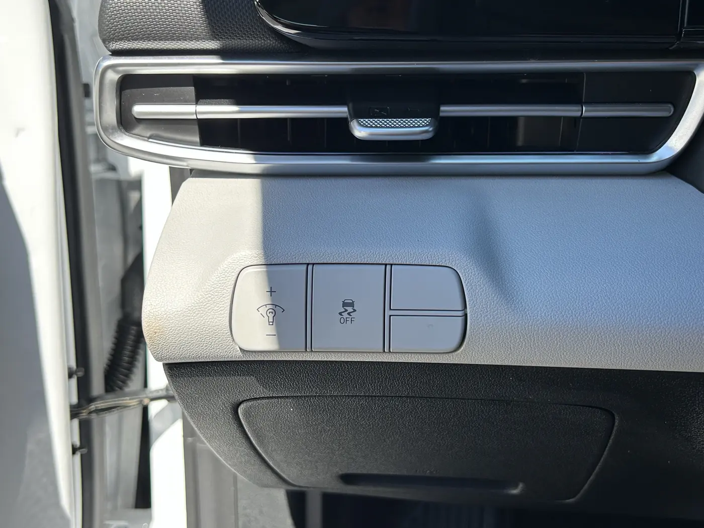2025 Hyundai Elantra - $22,850