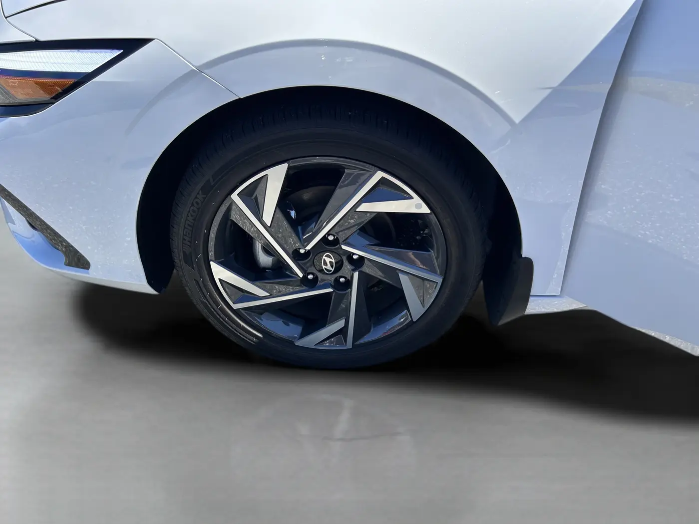 2025 Hyundai Elantra - $22,850