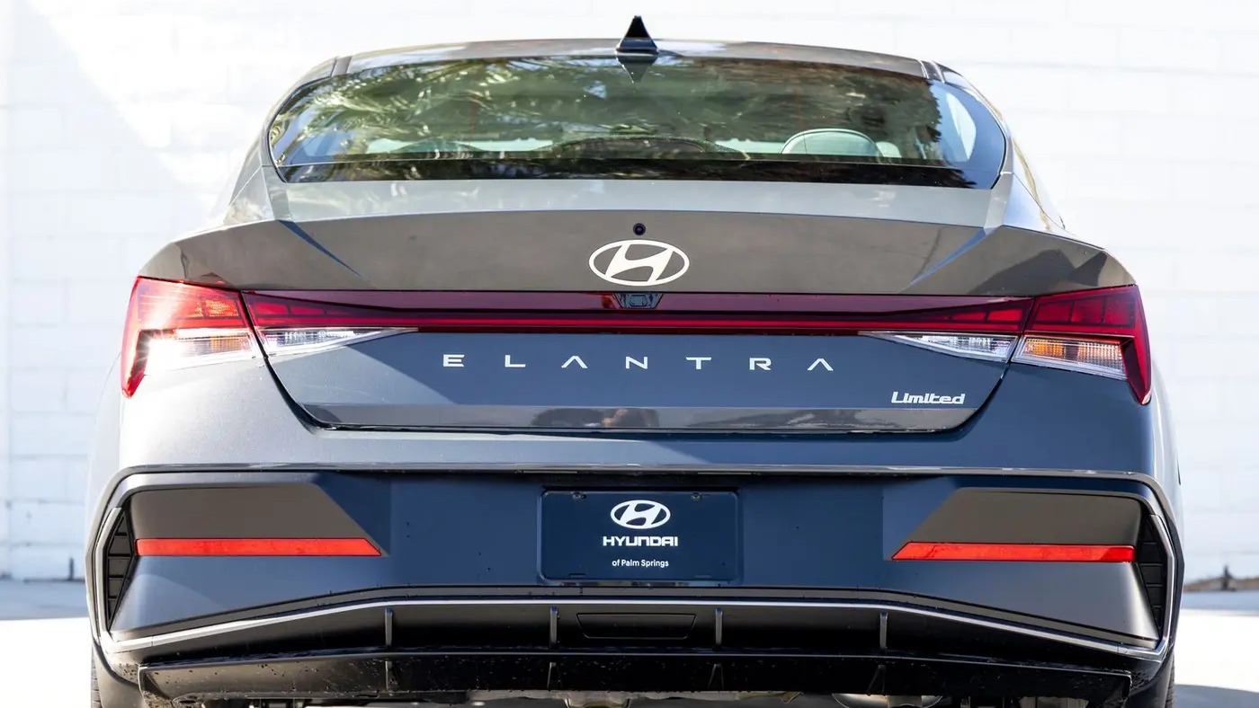 2026 Hyundai ELANTRA Limited