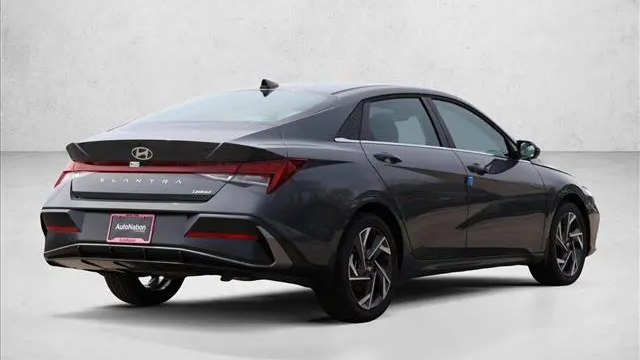 2026 Hyundai ELANTRA Limited