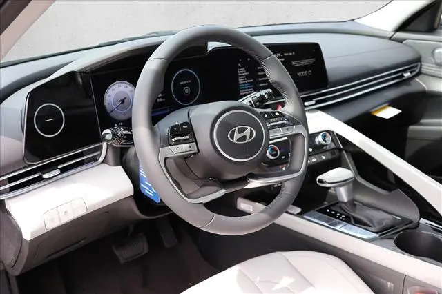 2026 Hyundai Elantra - $25,387