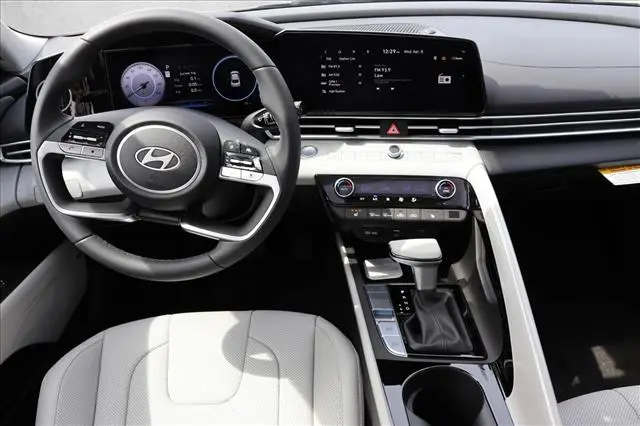 2026 Hyundai Elantra - $25,387