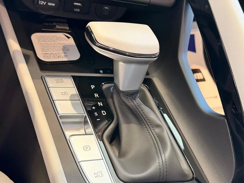2026 Hyundai Elantra - $25,999