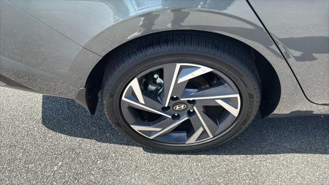 2026 Hyundai Elantra - $25,880