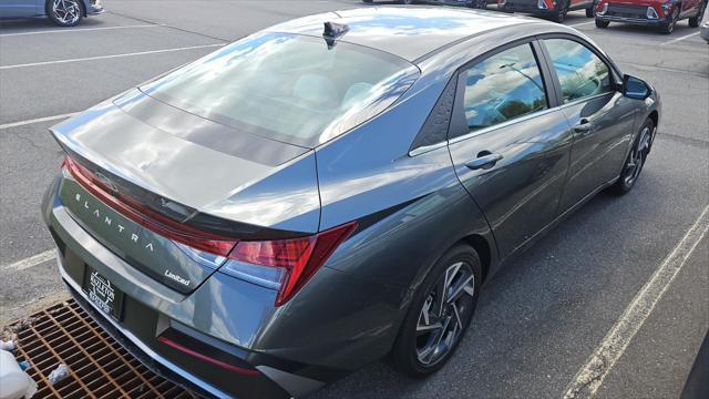 2026 Hyundai ELANTRA Limited