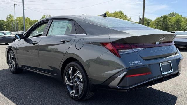 2026 Hyundai ELANTRA Limited
